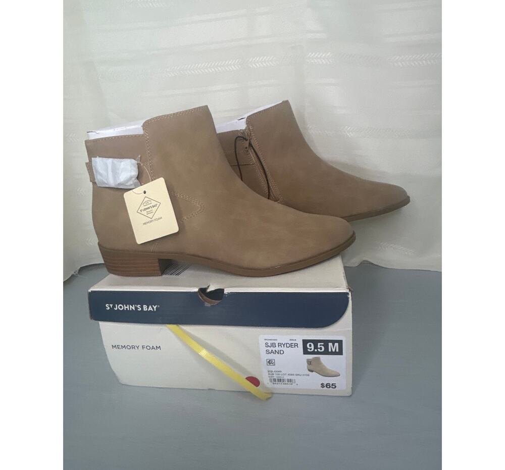 St. John's Bay Ryder Stacked Heel Chelsea Booties Sand Womens Sz 9.5M